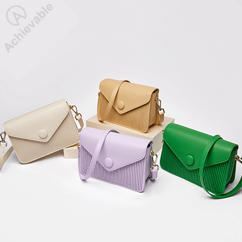 Elegant Leather Shoulder Bag For Everyday Use